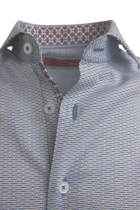 This blue tonal woven all over pattern is striking and sophisticated with a fun mix of pattern play inside the collar and cuffs. 
A luxury timeless that you will enjoy daytime or going out!
100% Cotton 
Machine wash or dry clean