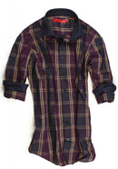 The bold long sleeve plaid shirt in eggplant, blue and beige is detailed with a dark blue contrast on the whole collar, inside front placket and cuffs. The Georg Roth LA City model is characterized by features such as high 2 button collar stand and button-down collar. All seams are done to perfection with stitching in dark blue. 100% Cotton